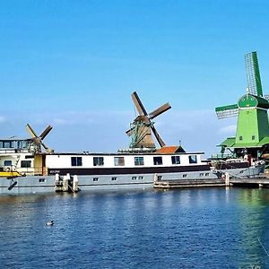 Unique Hotelboat Botel Lena Maria